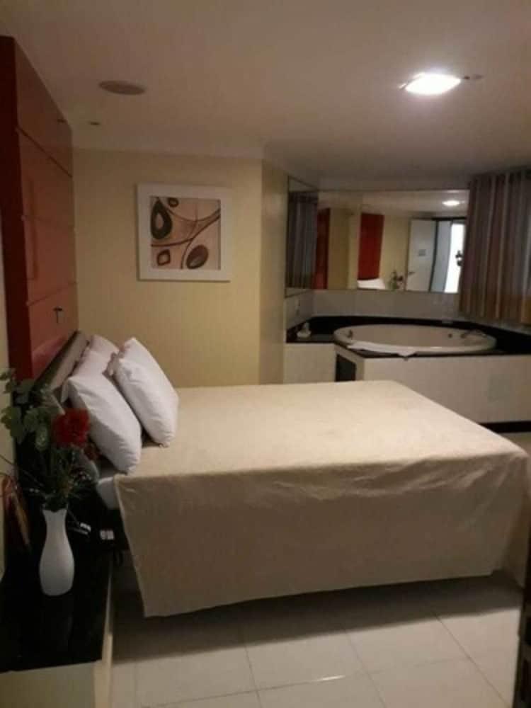 Sempre Executive Hotel 3*